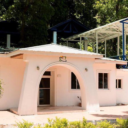 Le Grand Hotel Beck Cap-Haïtien Buitenkant foto