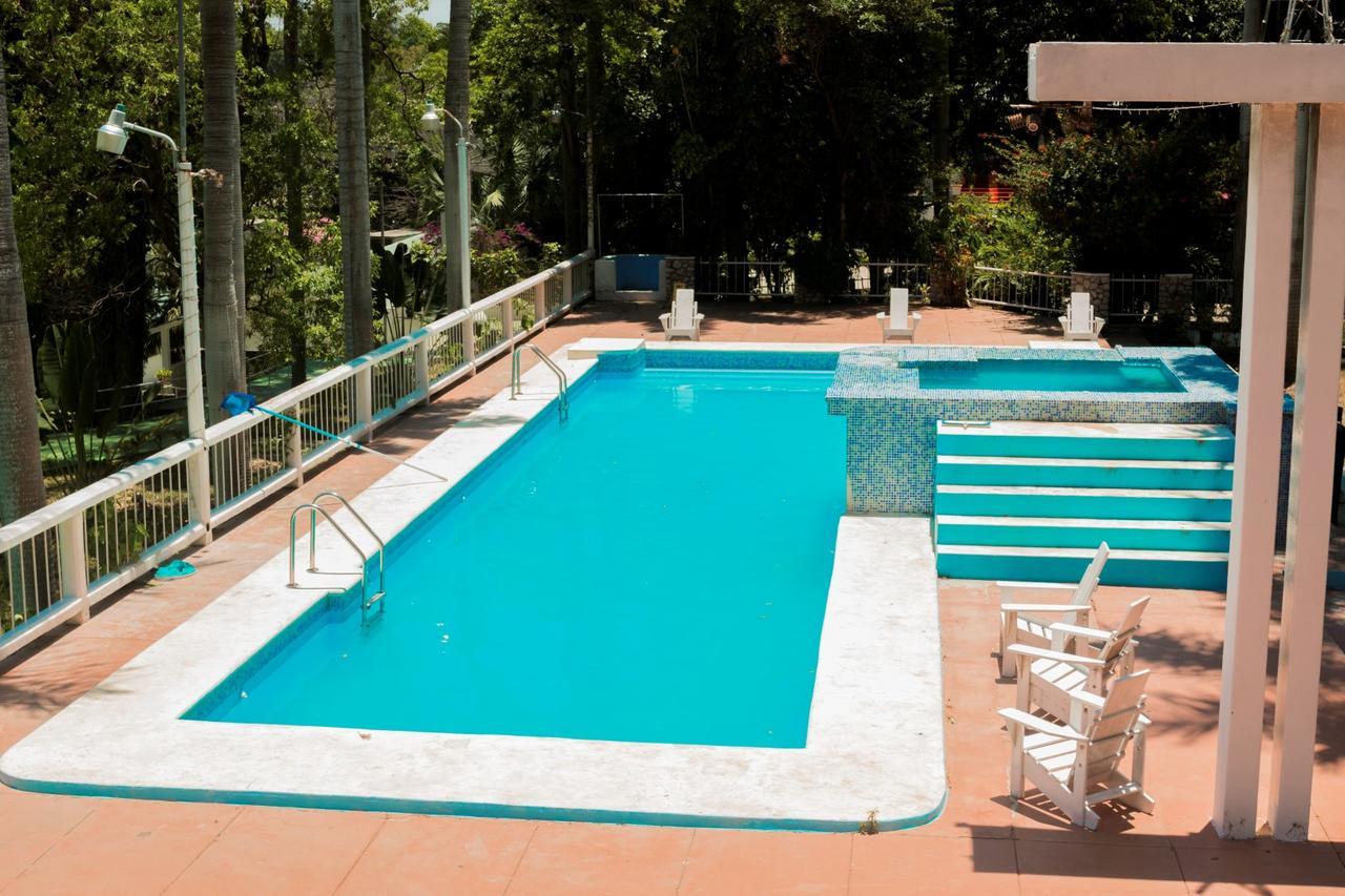 Le Grand Hotel Beck Cap-Haïtien Buitenkant foto