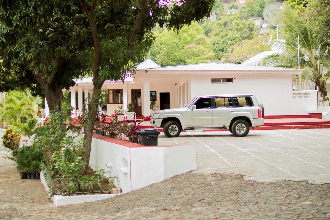 Le Grand Hotel Beck Cap-Haïtien Buitenkant foto